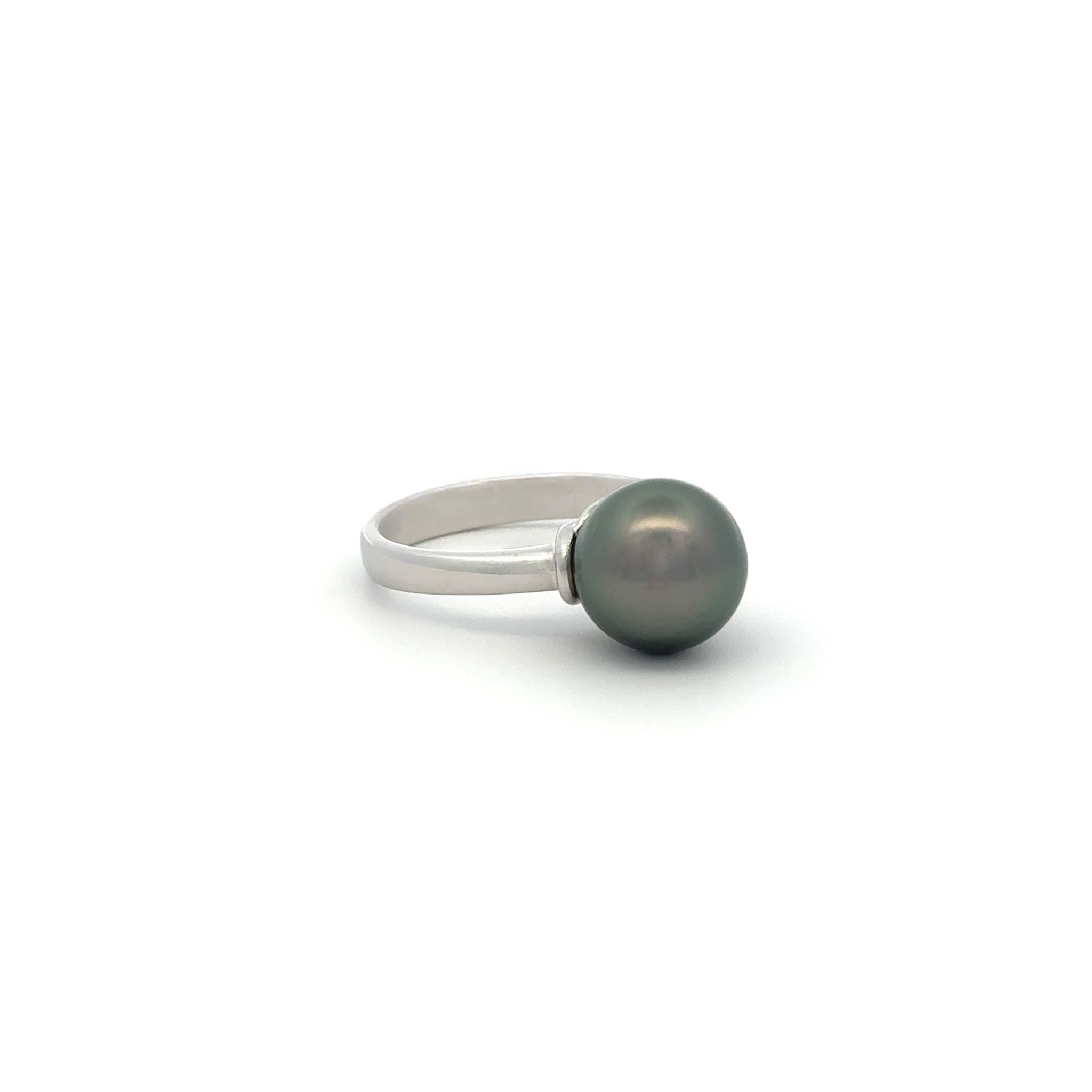 9K White Gold Tahitian 9-10mm Cultured Pearl Ring