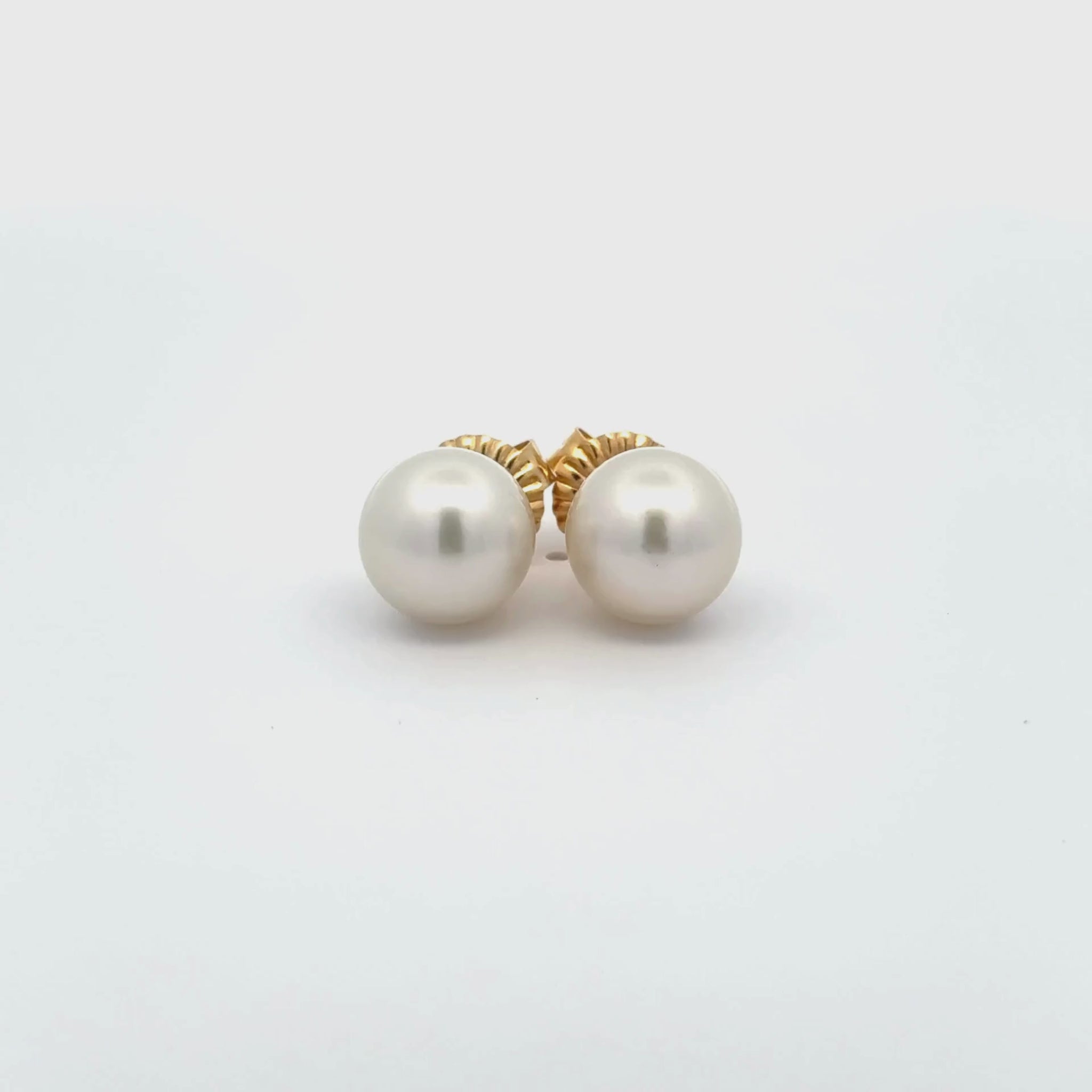 18K Yellow Gold Australian South Sea Cultured 11-12mm Pearl Stud Earrings