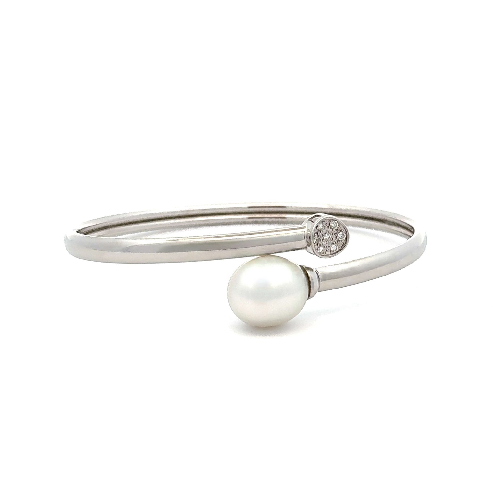 18K White Gold Australian South Sea Cultured Pearl Bangle