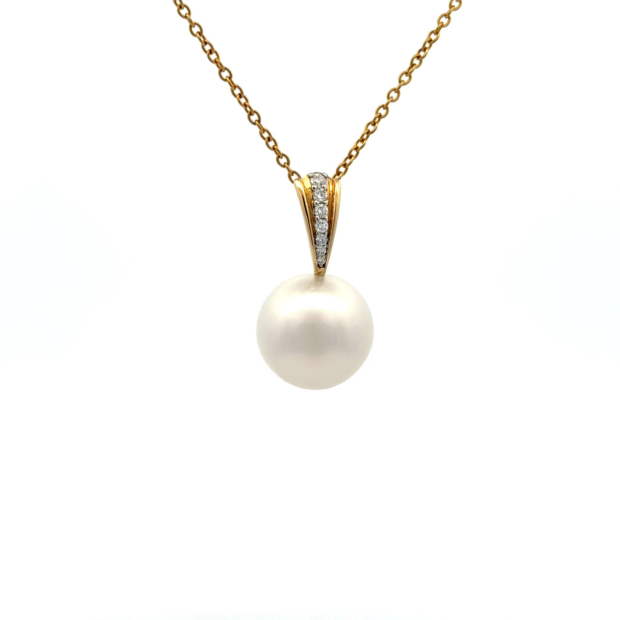 18K Yellow Gold Australian South Sea Cultured 15-16mm Pearl and Diamond Pendant