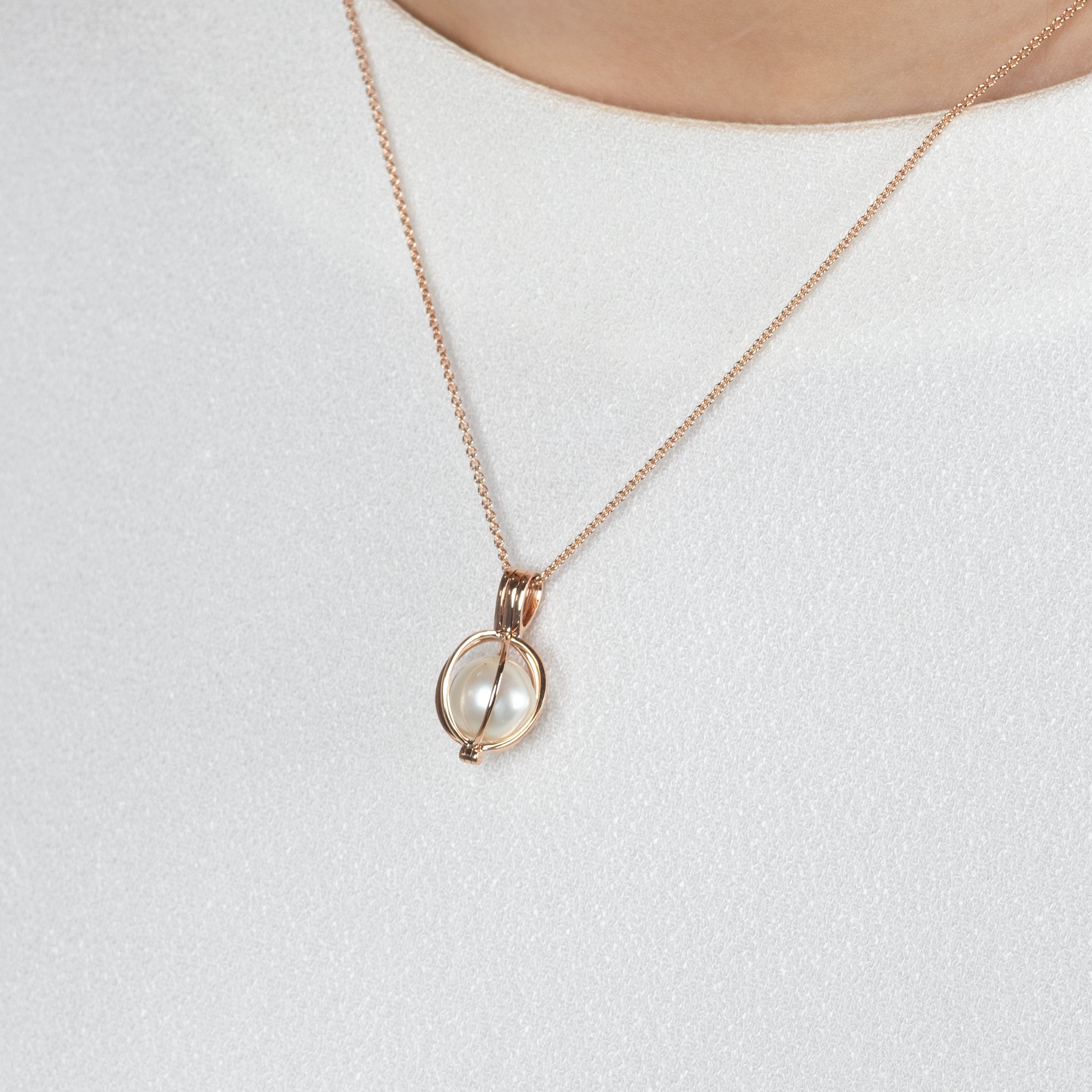 9K Rose Gold Australian South Sea Cultured 11-12mm Pearl Cage Pendant