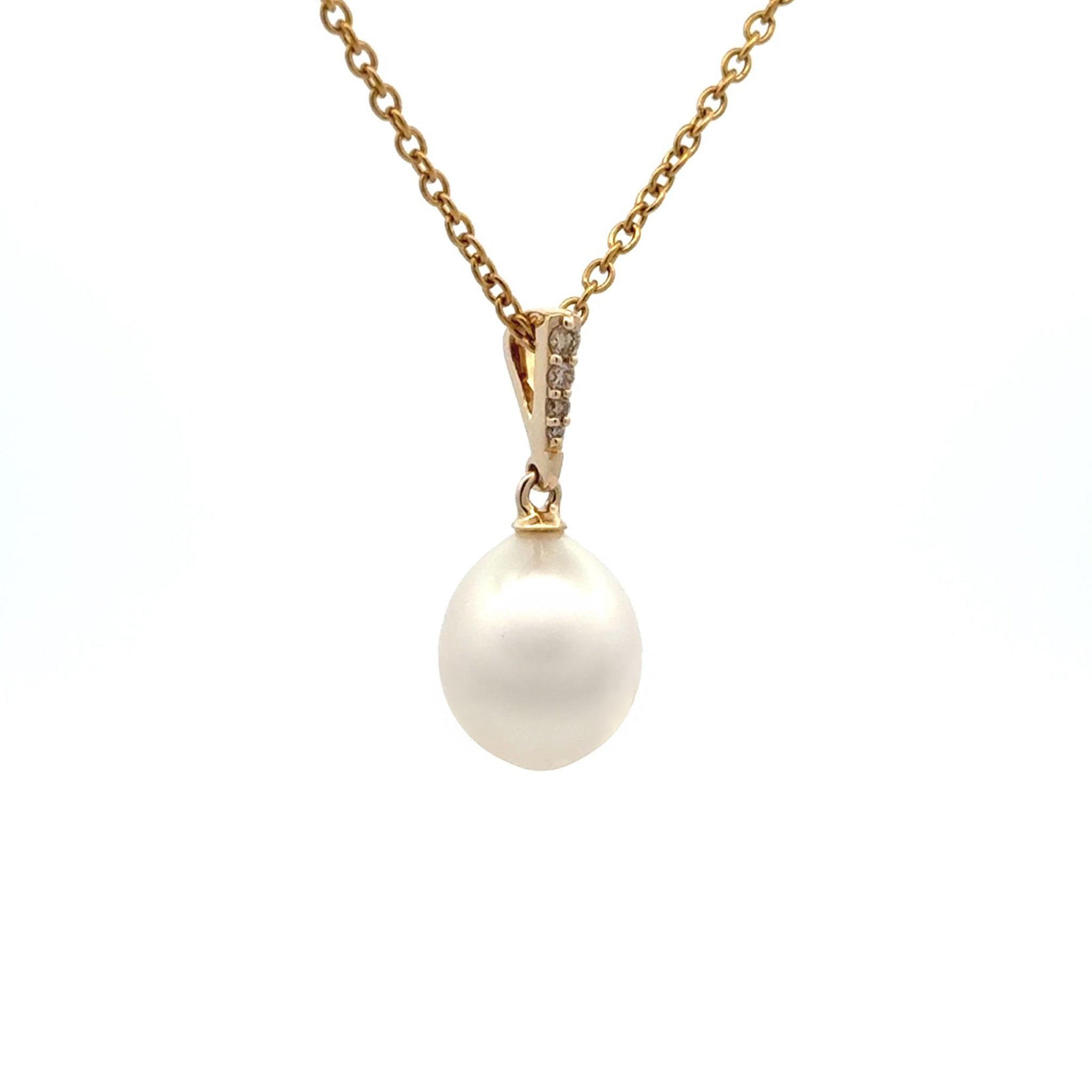 9K Yellow Gold Australian South Sea 10-11mm Cultured Pearl and Argyle Diamond Pendant.