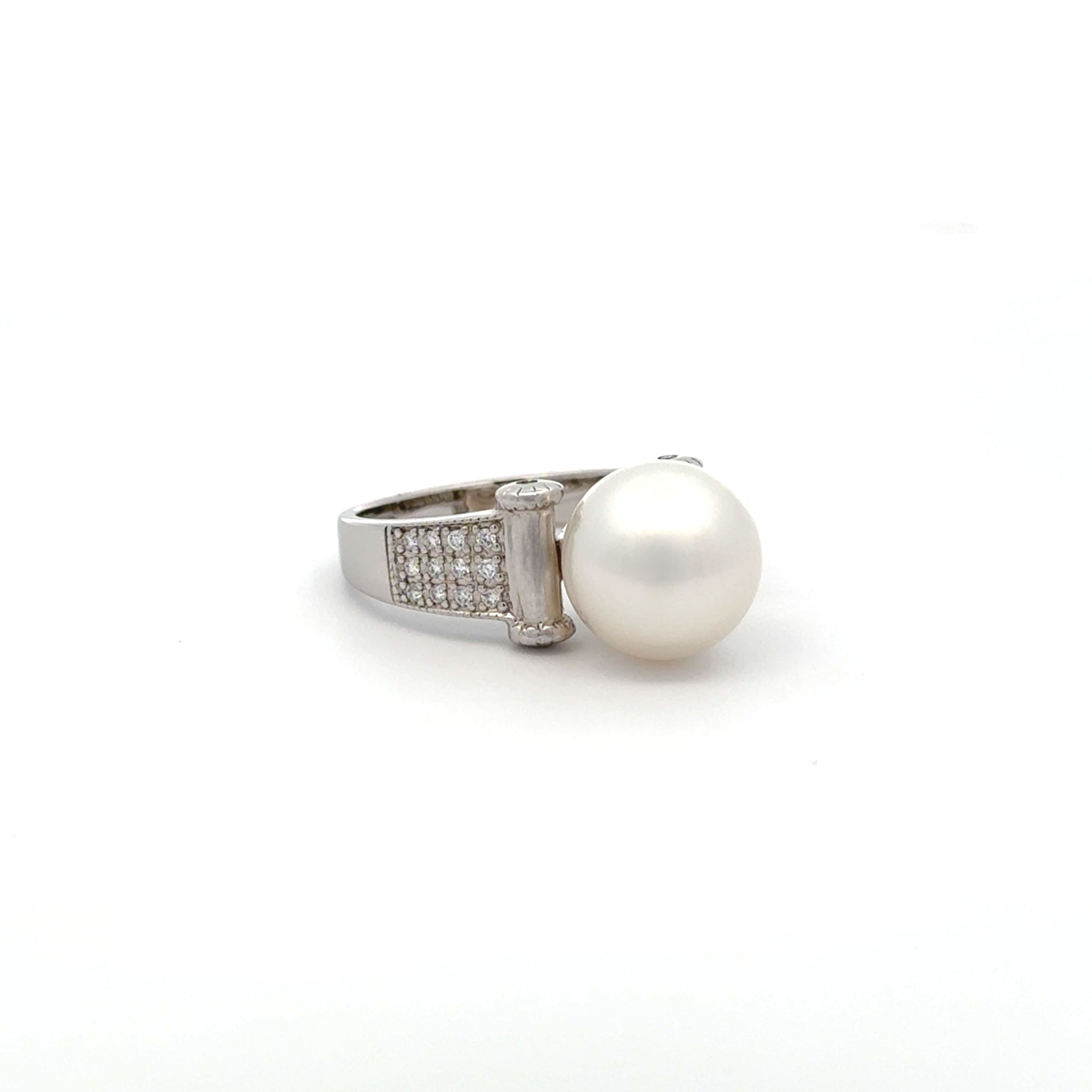 18K White Gold Australian South Sea 11-12mm Cultured Pearl and Diamond Ring