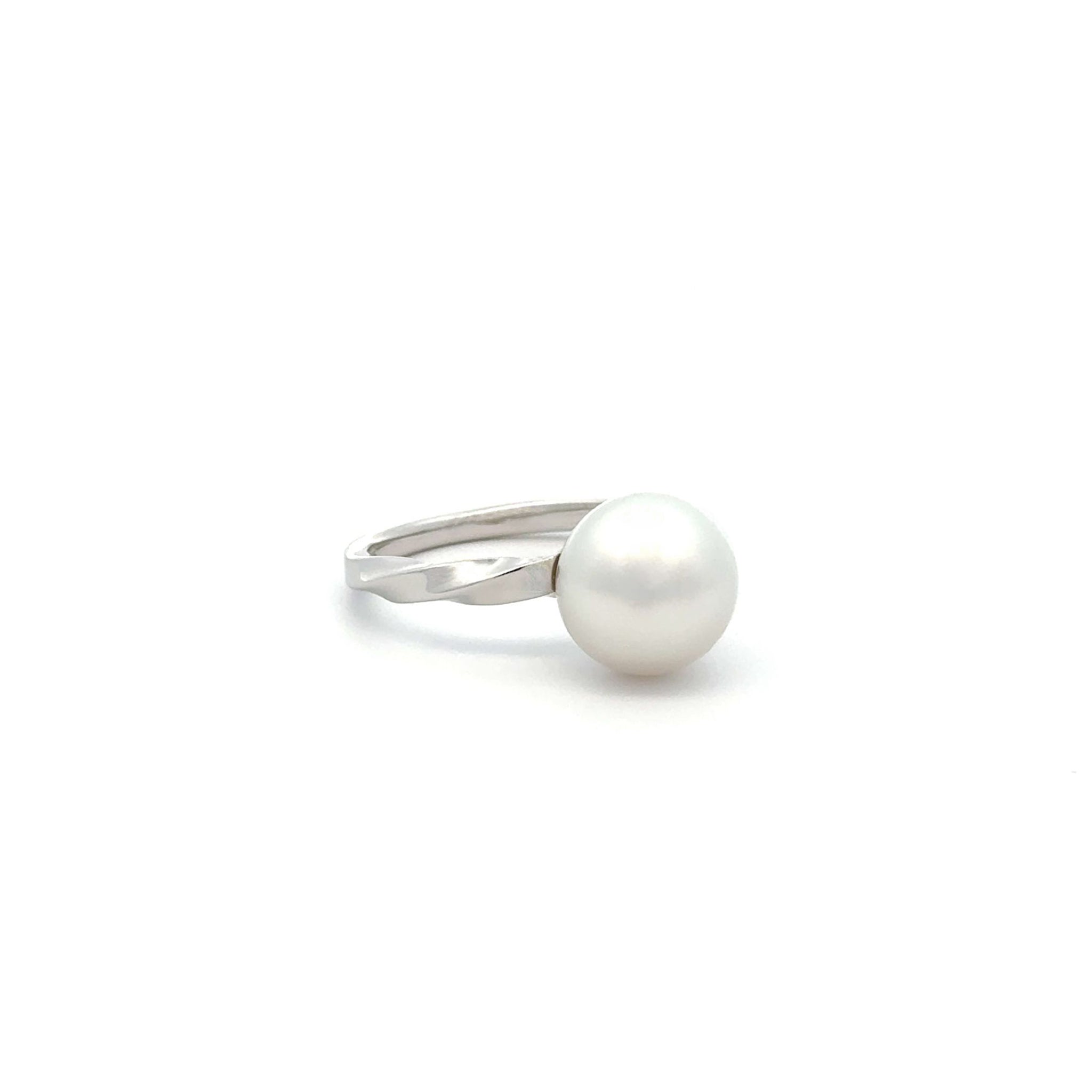 9K White Gold Australian South Sea 9-10mm Cultured Pearl Ring