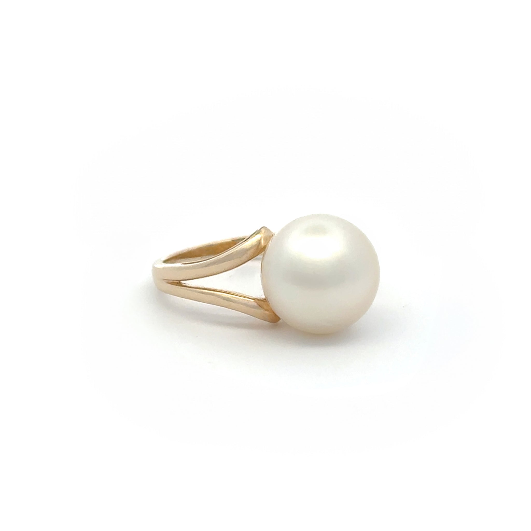 9K Yellow Gold Australian South Sea 12-13mm Cultured Pearl Ring