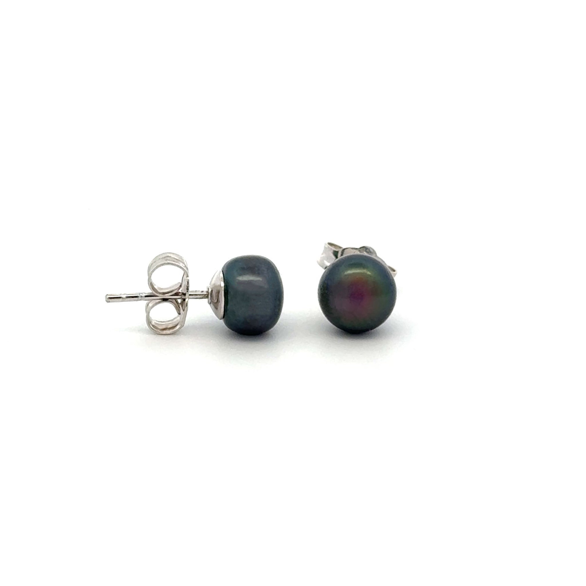 Sterling Silver Freshwater Black 6-7 mm Pearl Stud Earrings.