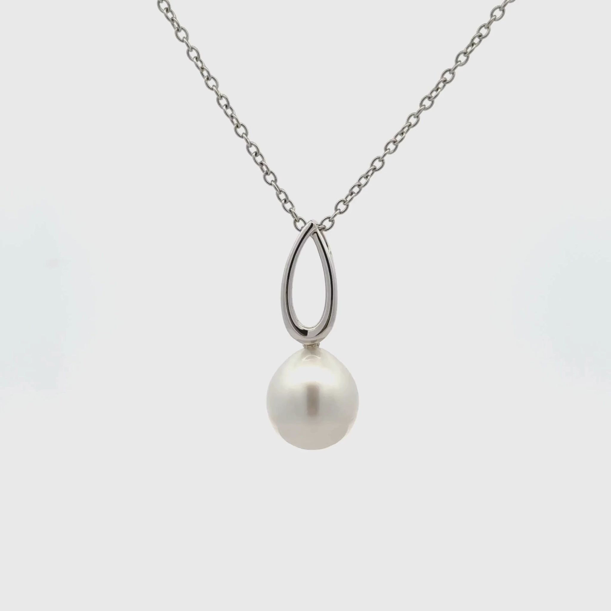 9K White Gold Australian South Sea 11-12mm Cultured Pearl Pendant