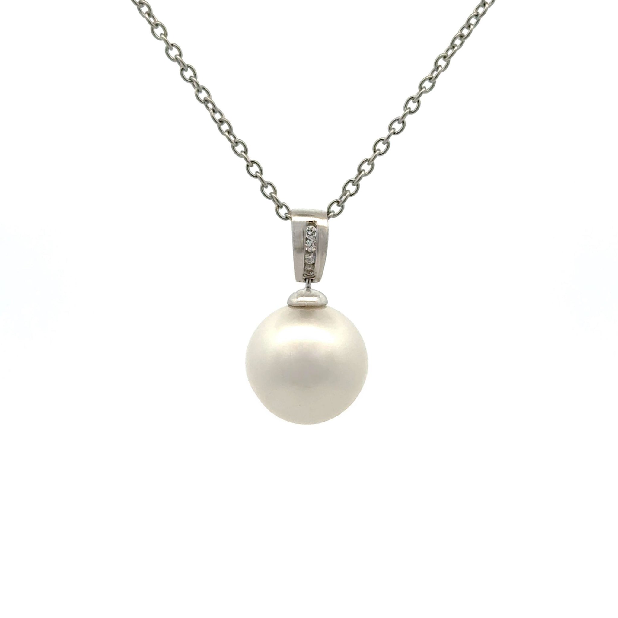 18K White Gold Australian South Sea Cultured 9-10 mm Pearl Pendant (price is for pendant only).