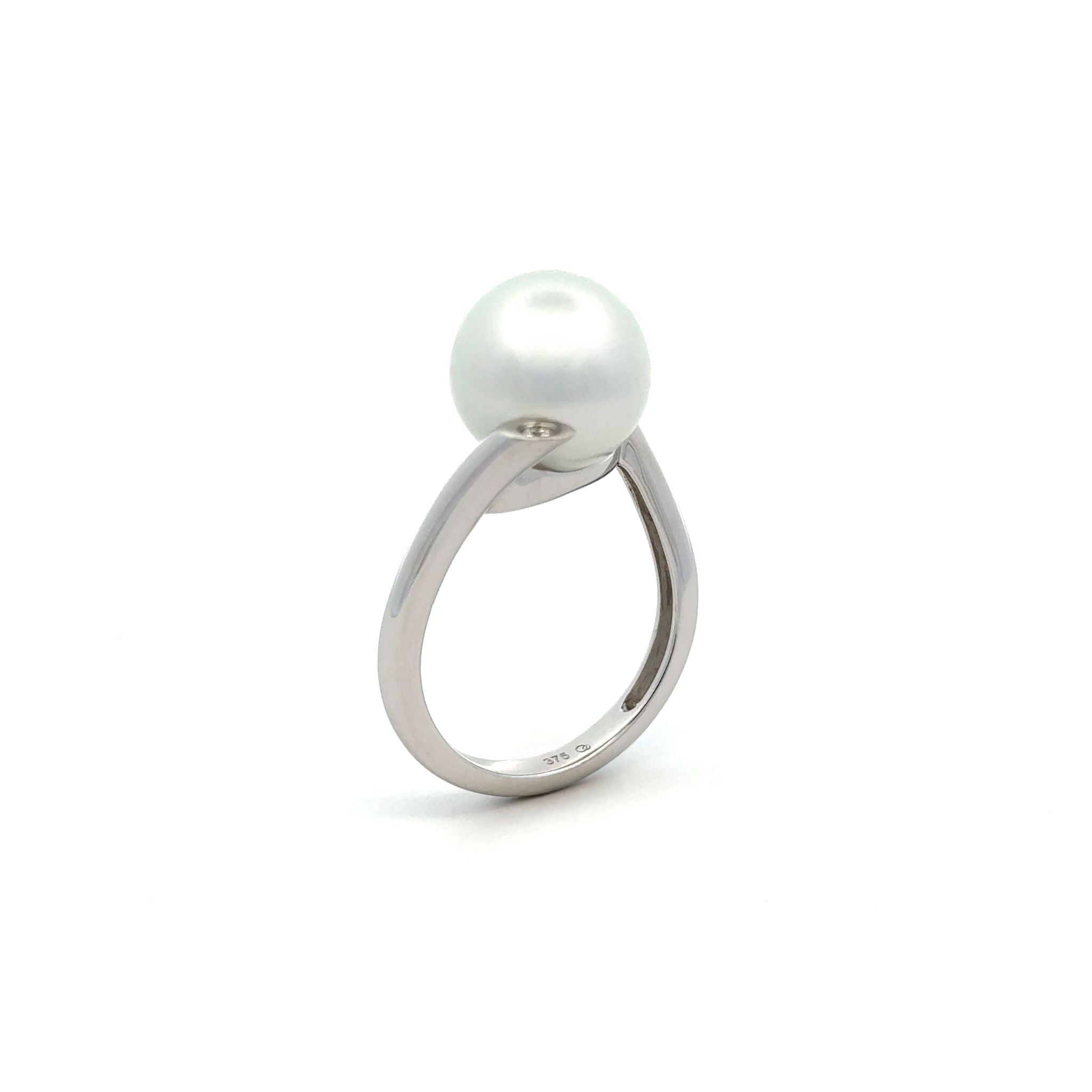 Anello in oro bianco 9K con perle coltivate australiane dei mari del sud da 12 a 13 mm e diamanti