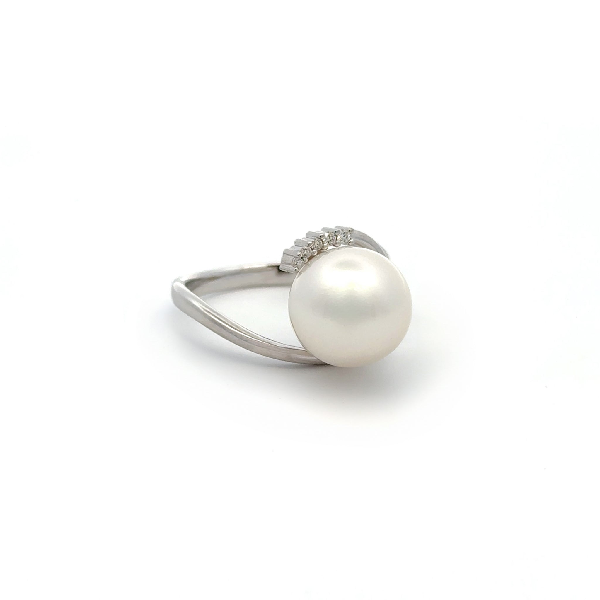 9K White Gold Australian South Sea 10-11mm Cultured Pearl and Diamond Ring