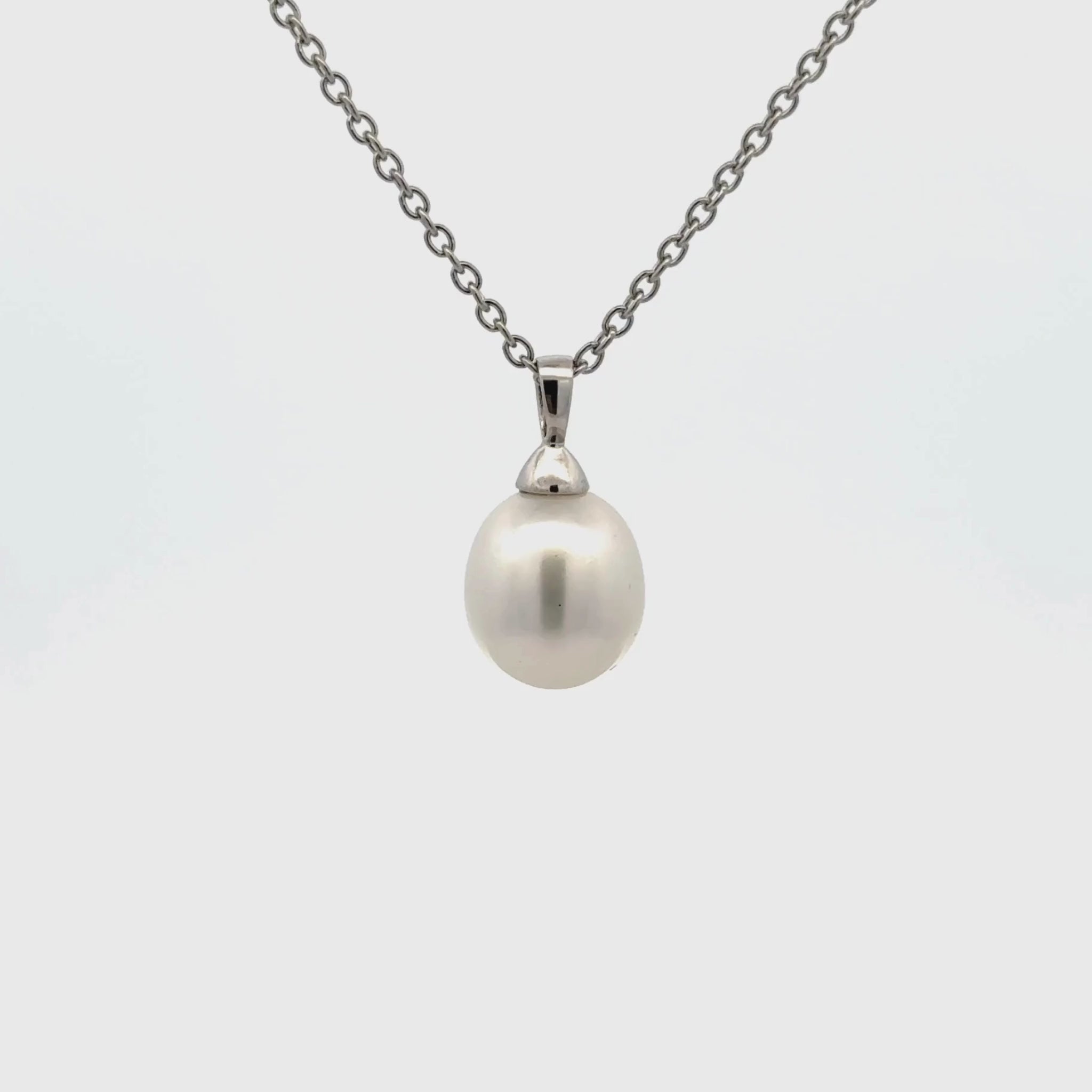 9K White Gold Australian South Sea 10-11mm Cultured Pearl Pendant