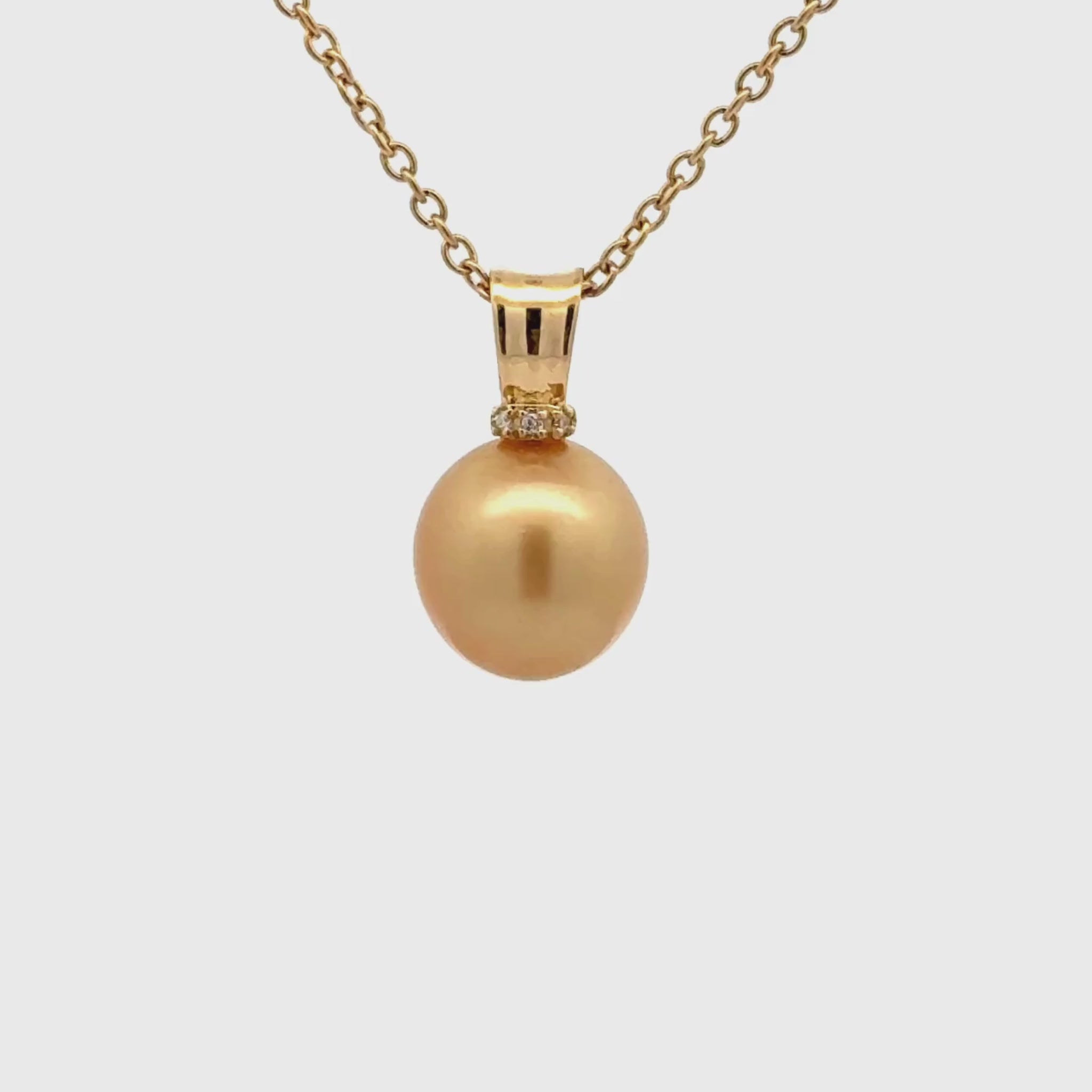 18K Yellow Gold South Sea Cultured 11-12mm Diamond Pearl Pendant