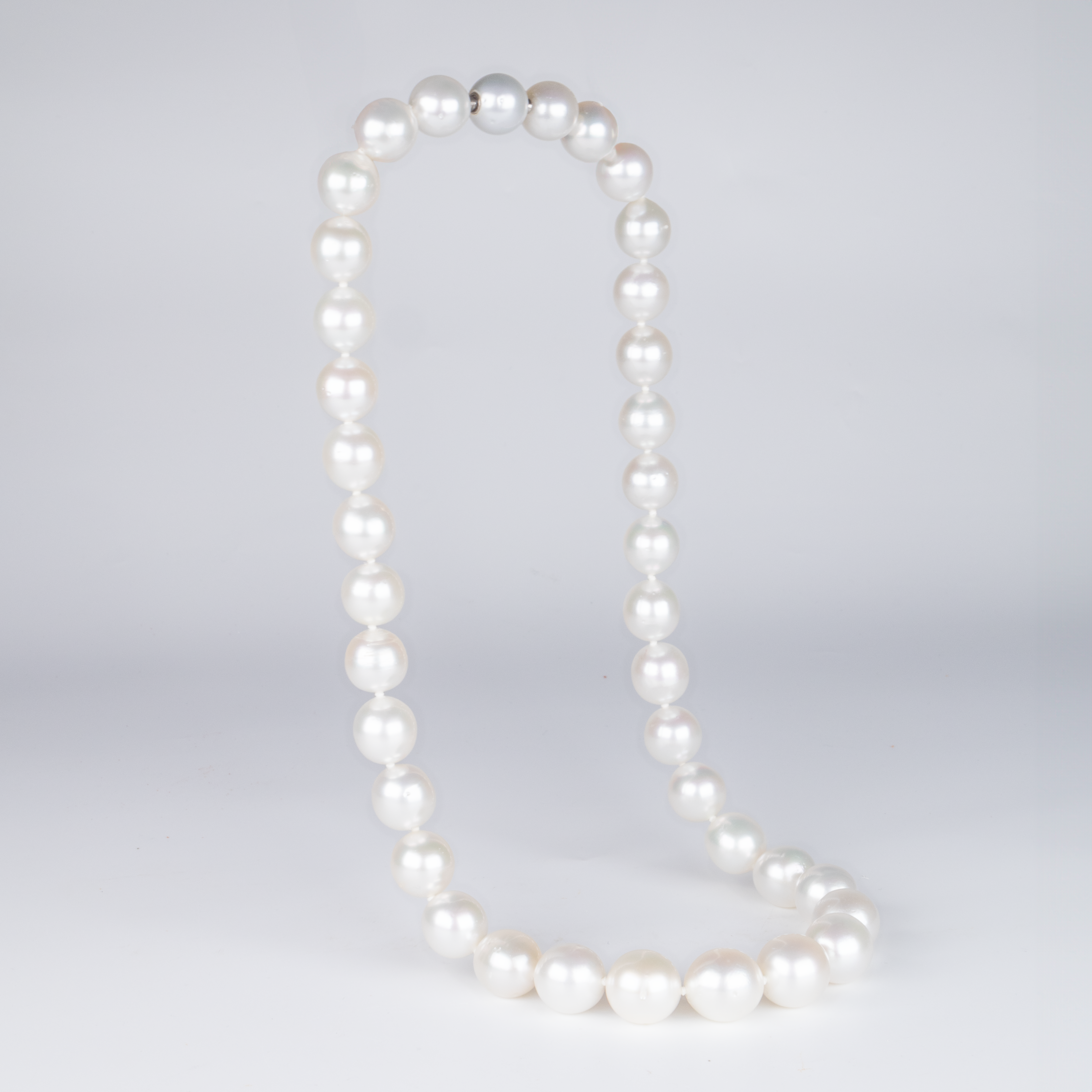 Australian South Sea 45cm Cultured Pearl Strand