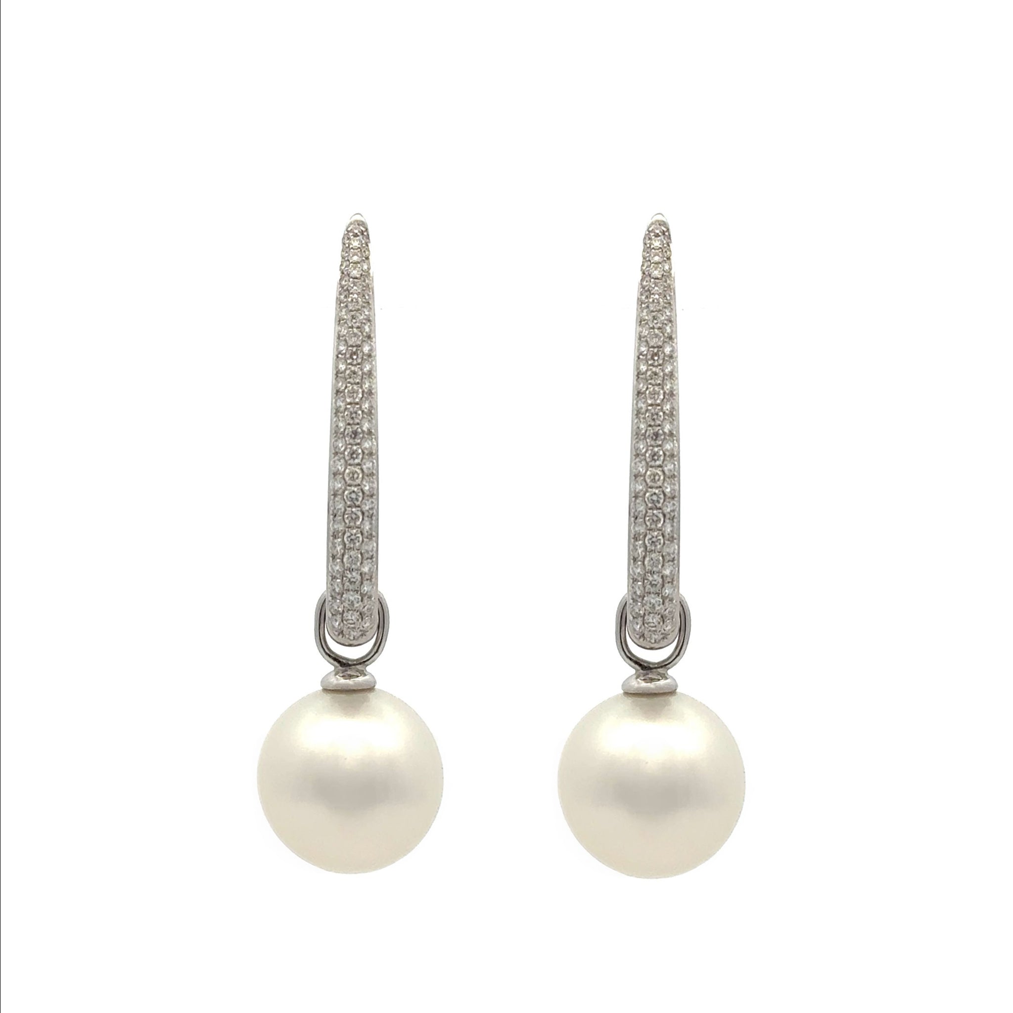 18K White Gold Australian South Sea Cultured 15-16mm Pearl and Diamond Earrings
