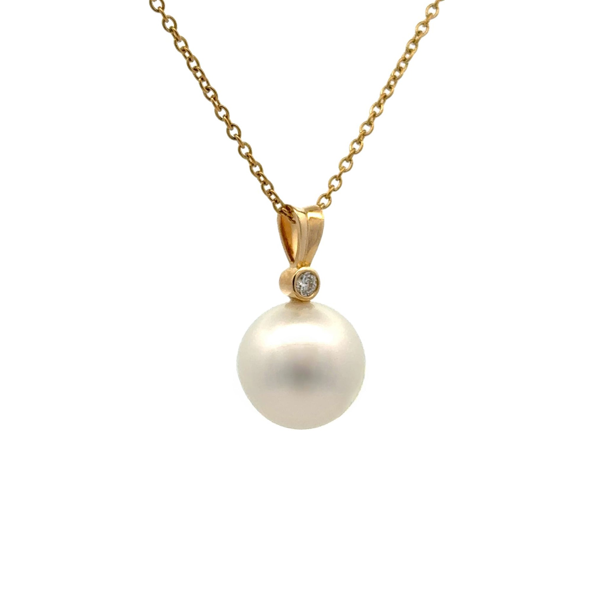 18K Yellow Gold Australian South Sea 14-15mm Cultured Pearl & Diamond Pendant