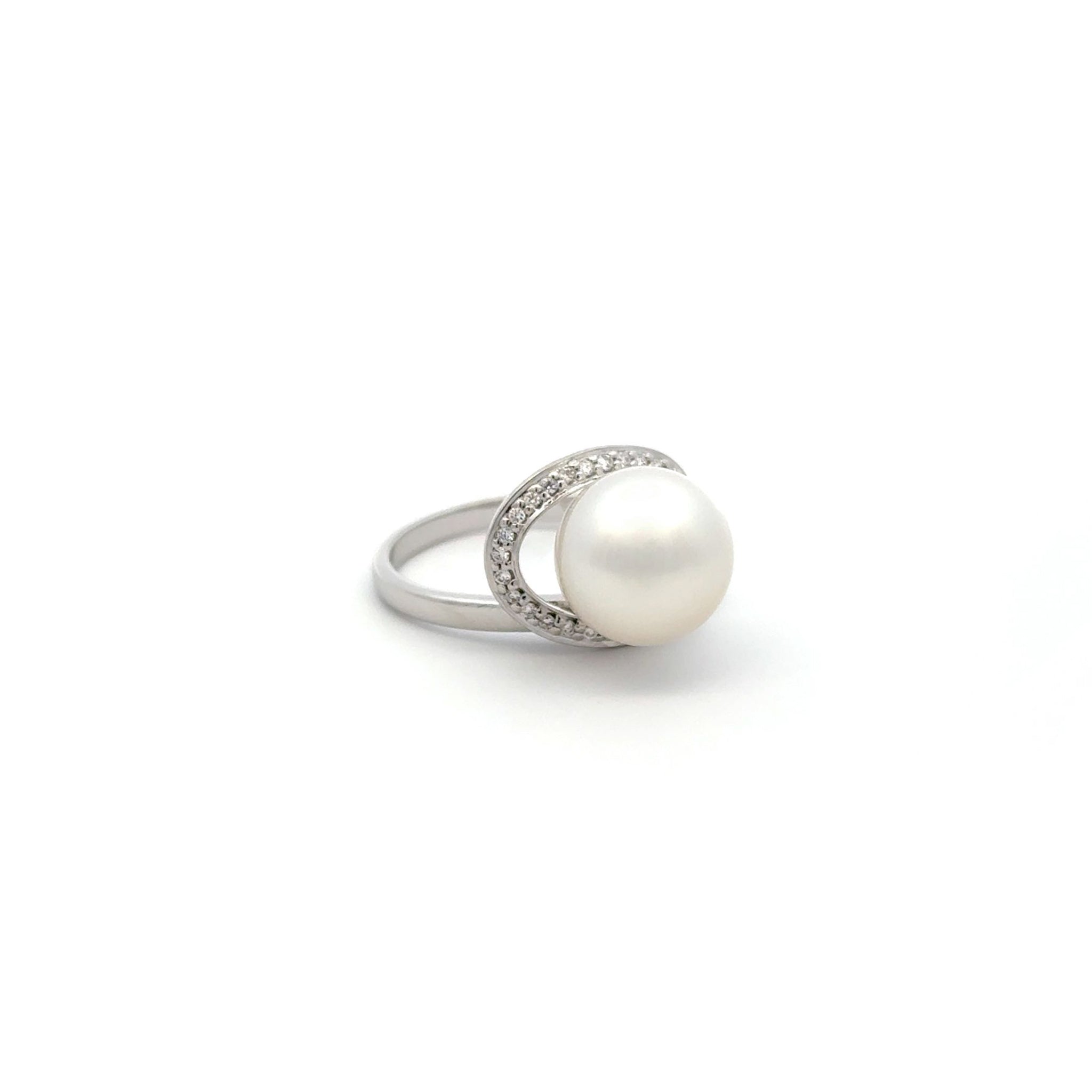 18K White Gold Australian South Sea 10-11mm Cultured Pearl Ring - Size P 3/4