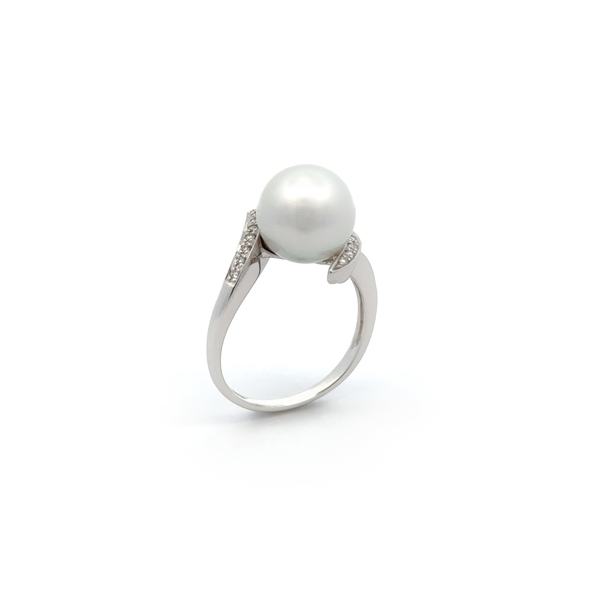 18K White Gold Australian South Sea 10-11m Cultured Pearl &amp; Diamond Ring Size P 1/2