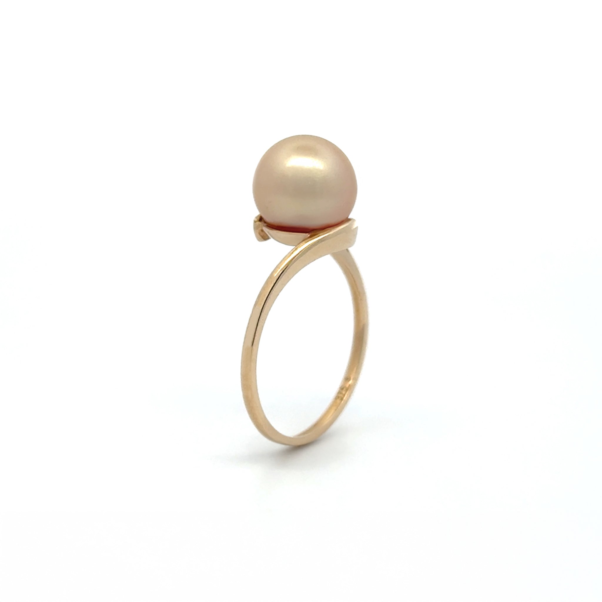 9K Yellow Gold South Sea 9 -10mm Cultured Pearl Ring