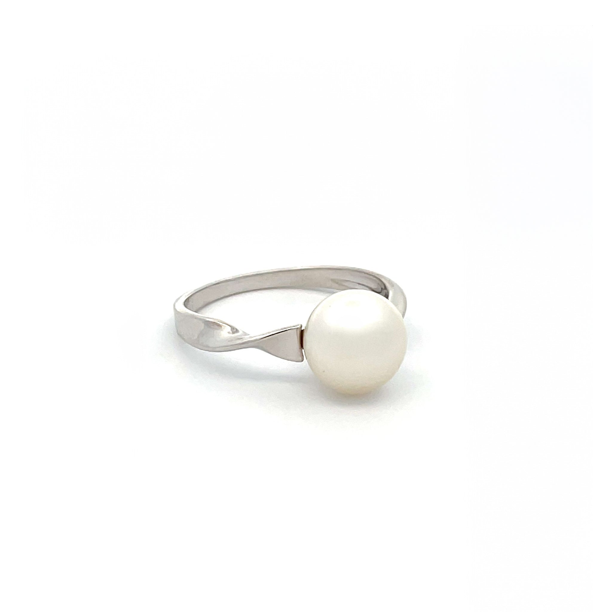 9K White Gold Australian South Sea 9 -10mm Cultured Pearl Ring