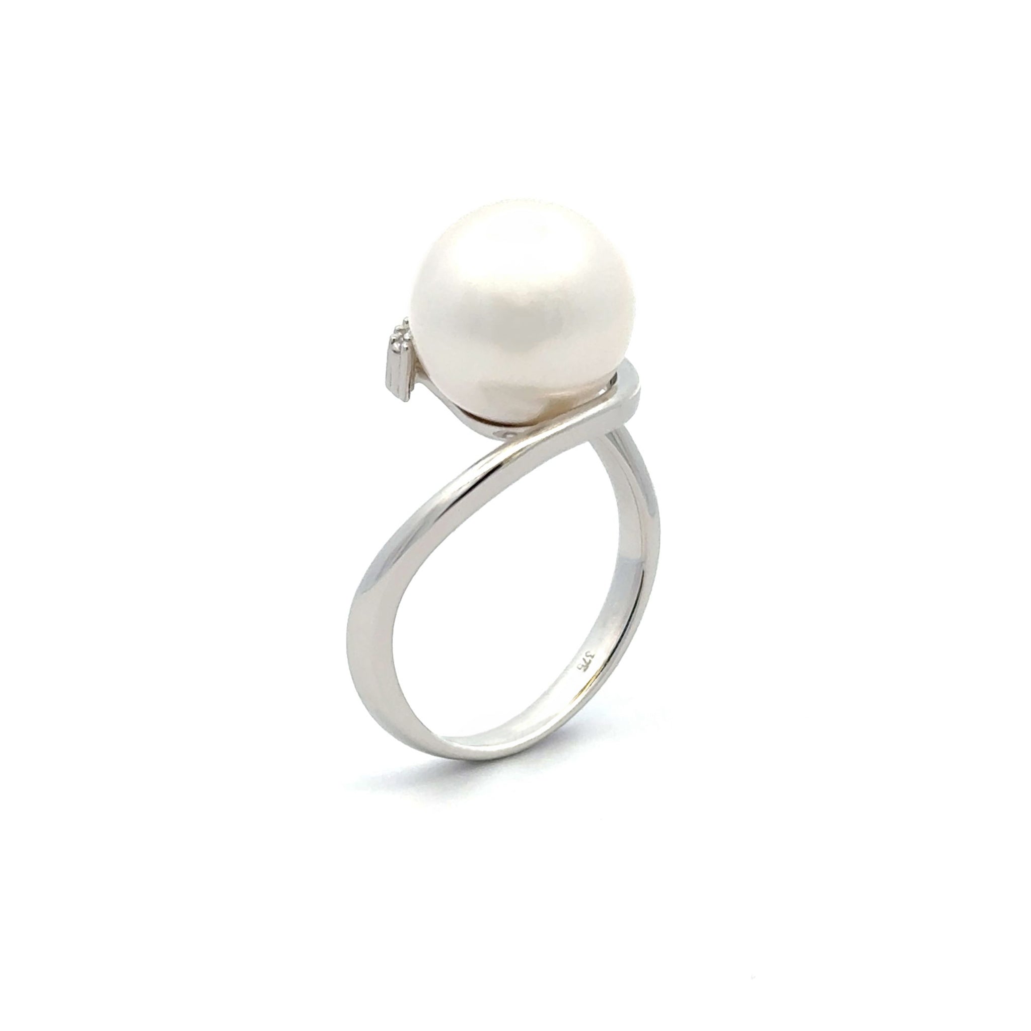 9K White Gold Australian South Sea 10-11mm Cultured Pearl and Diamond Ring