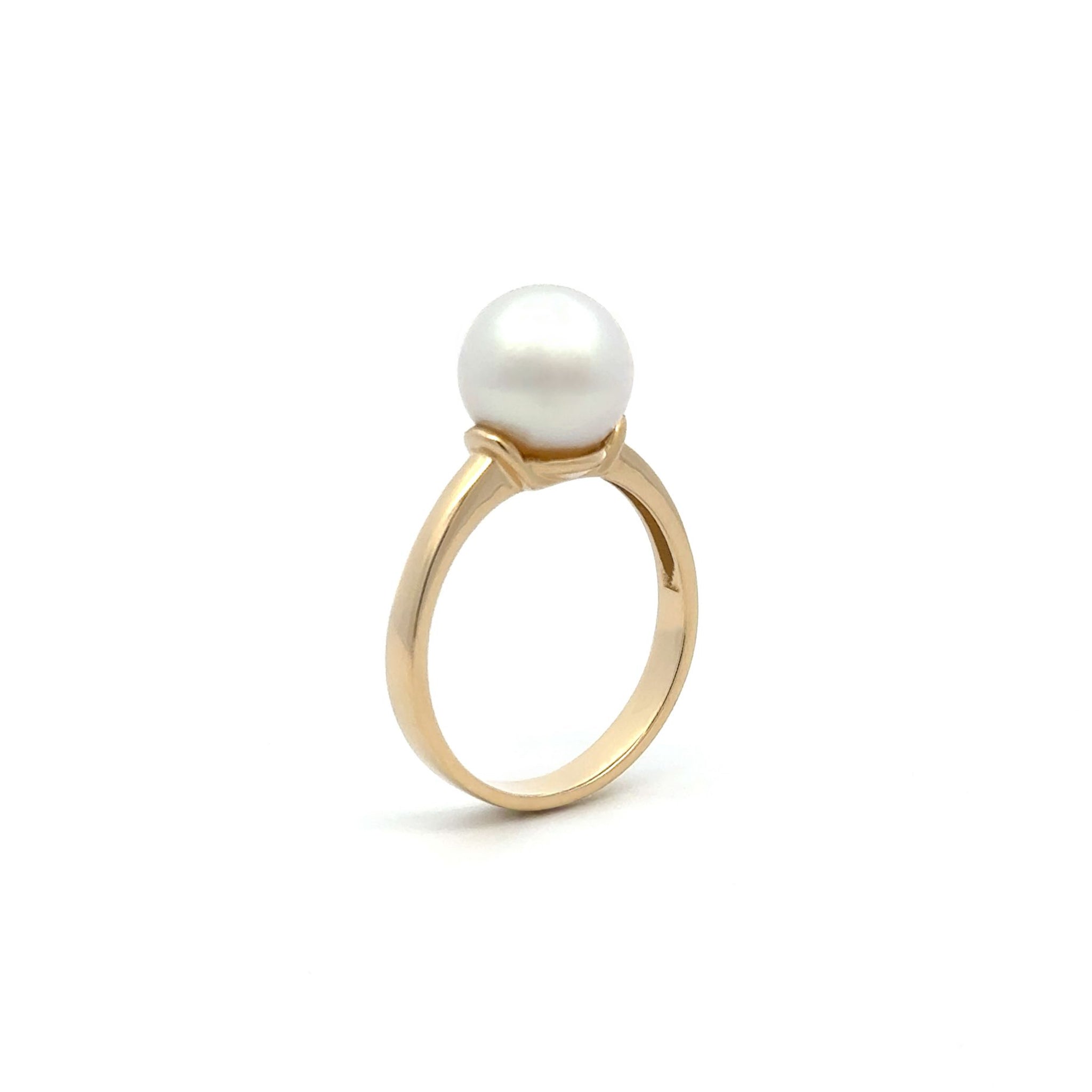 9K Yellow Gold Australian South Sea Cultured Pearl Ring Size P 1/2