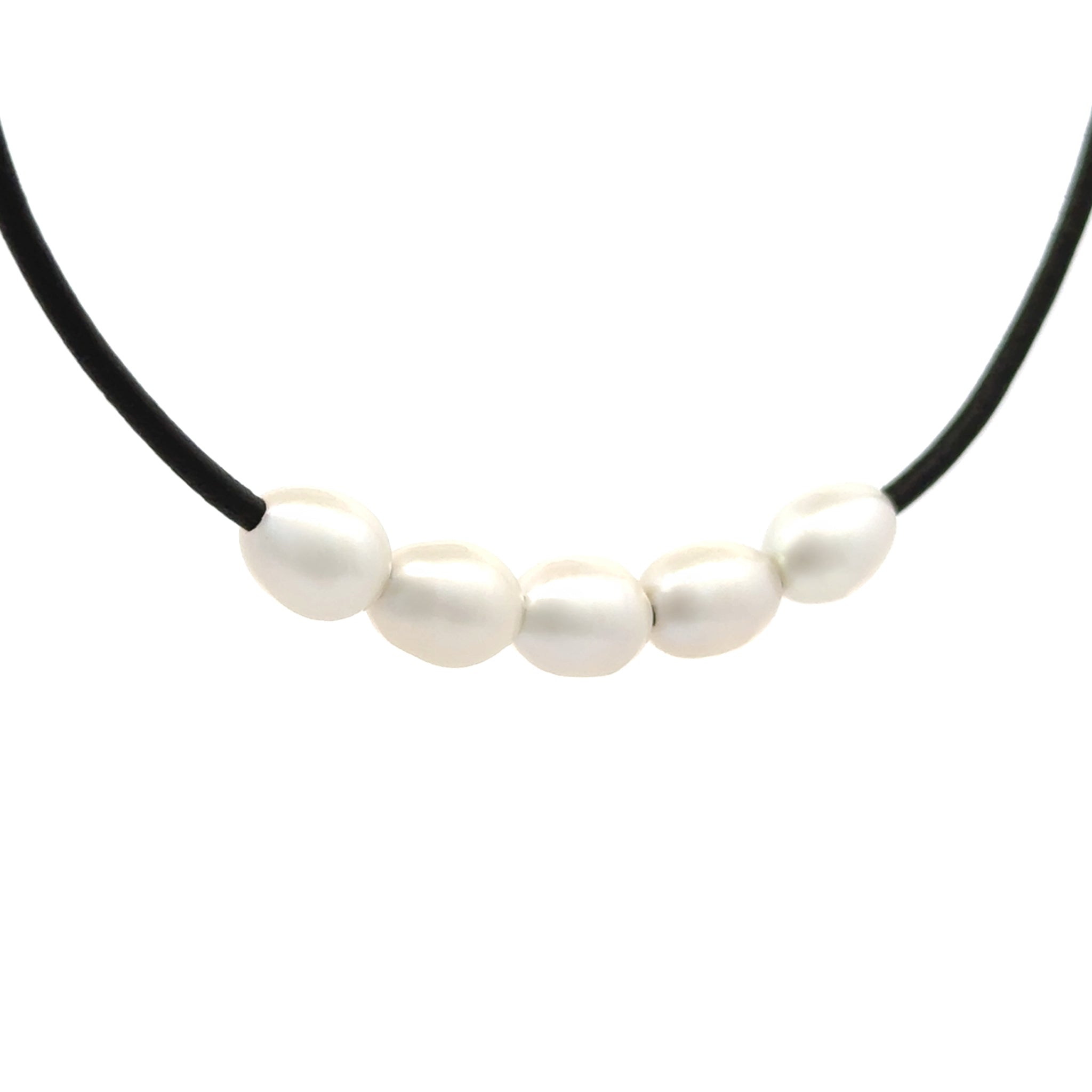 Freshwater Pearl Leather Necklace