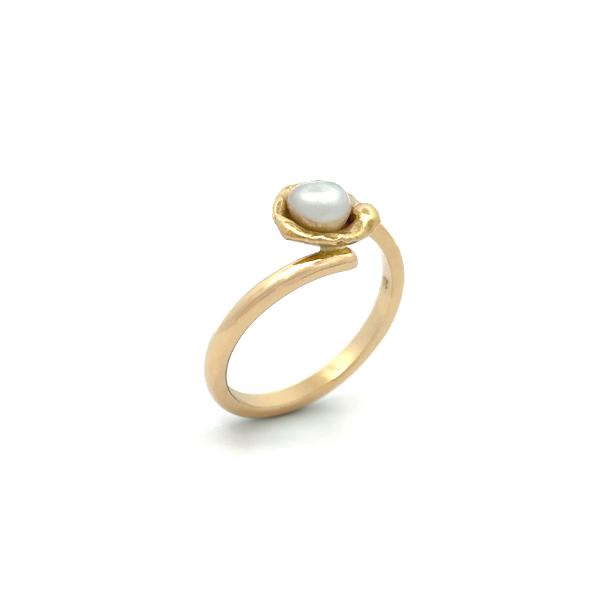 18K Yellow Gold Australian South Sea 0.14g Keshi Pearl Ring