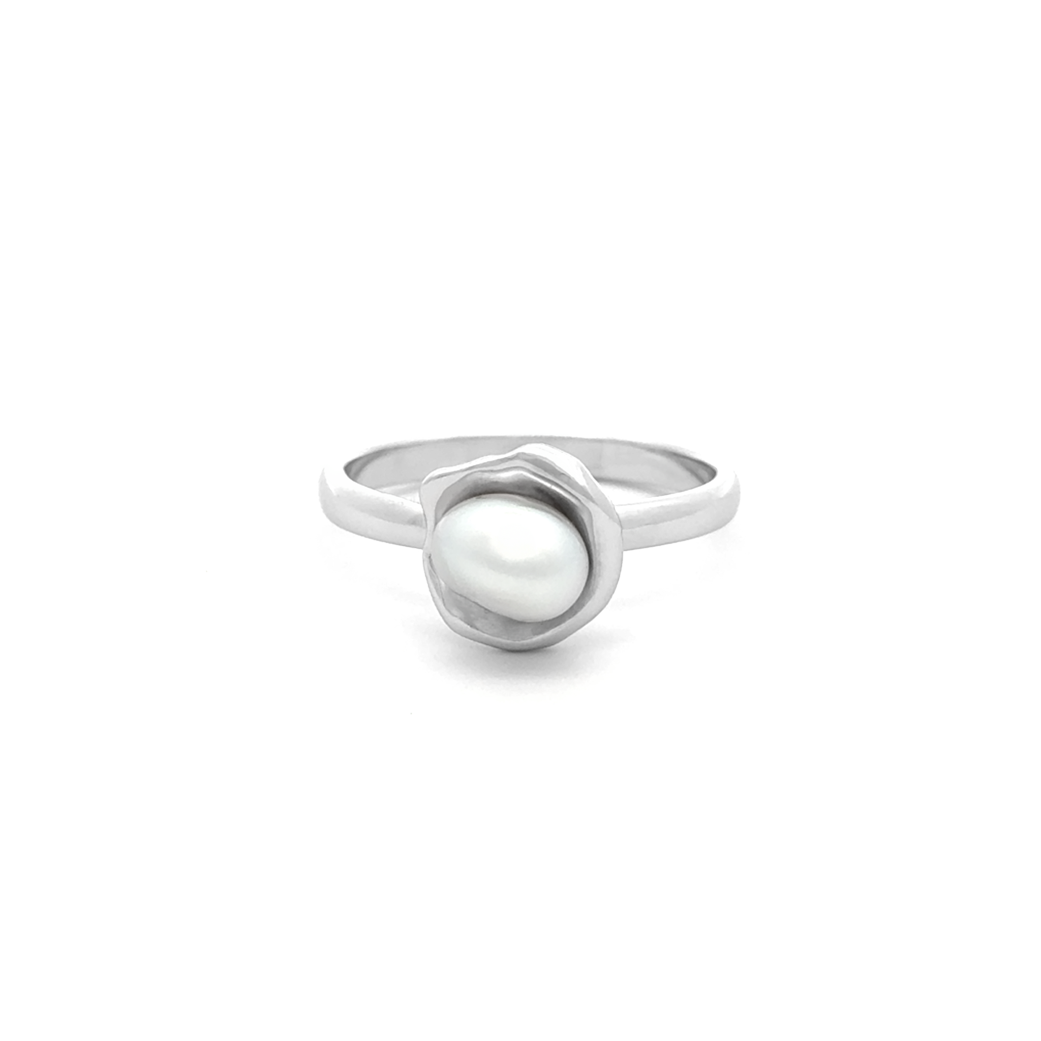 18K White Gold Australian South Sea 0.3g Keshi Pearl Ring