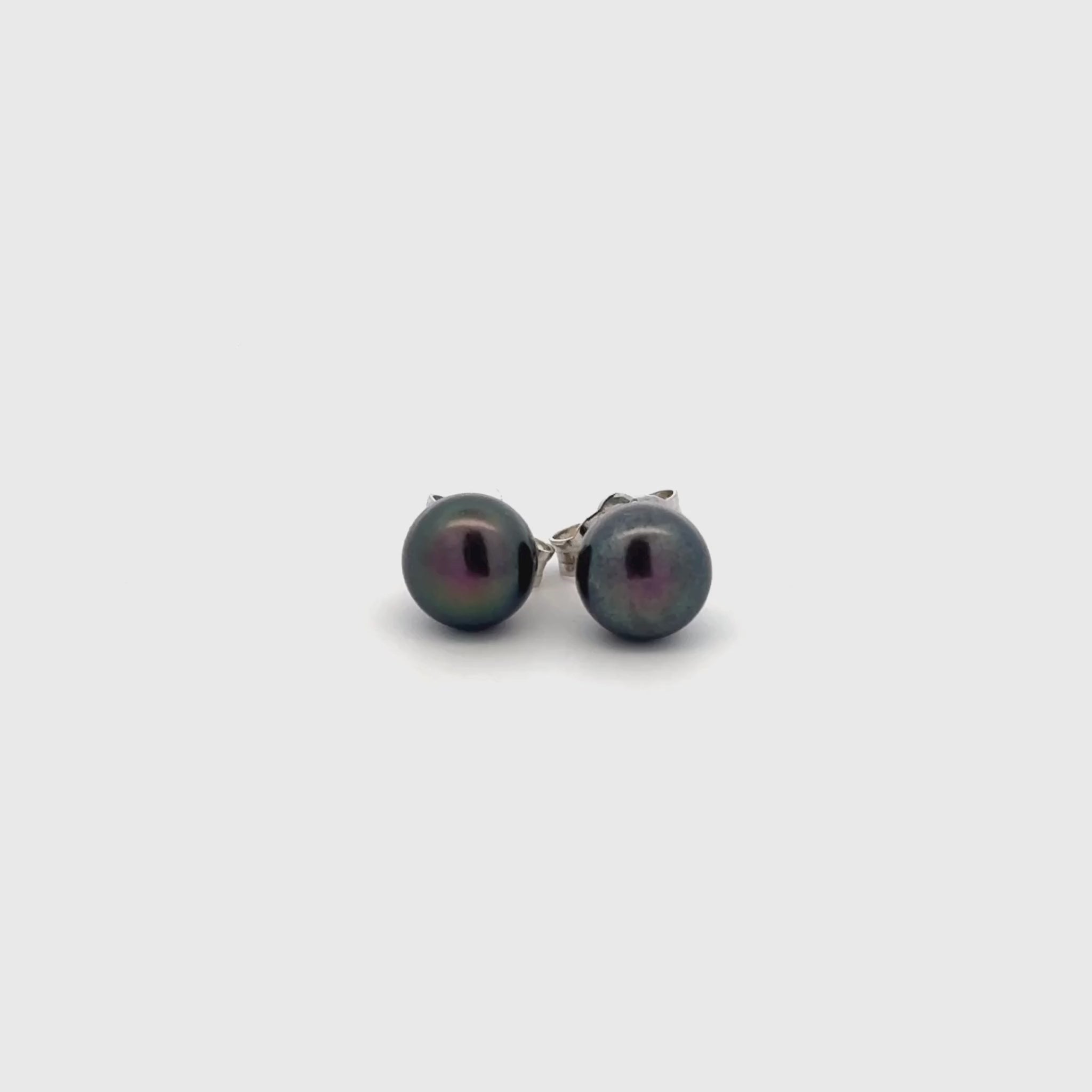 Sterling Silver Freshwater Black 6-7 mm Pearl Stud Earrings.