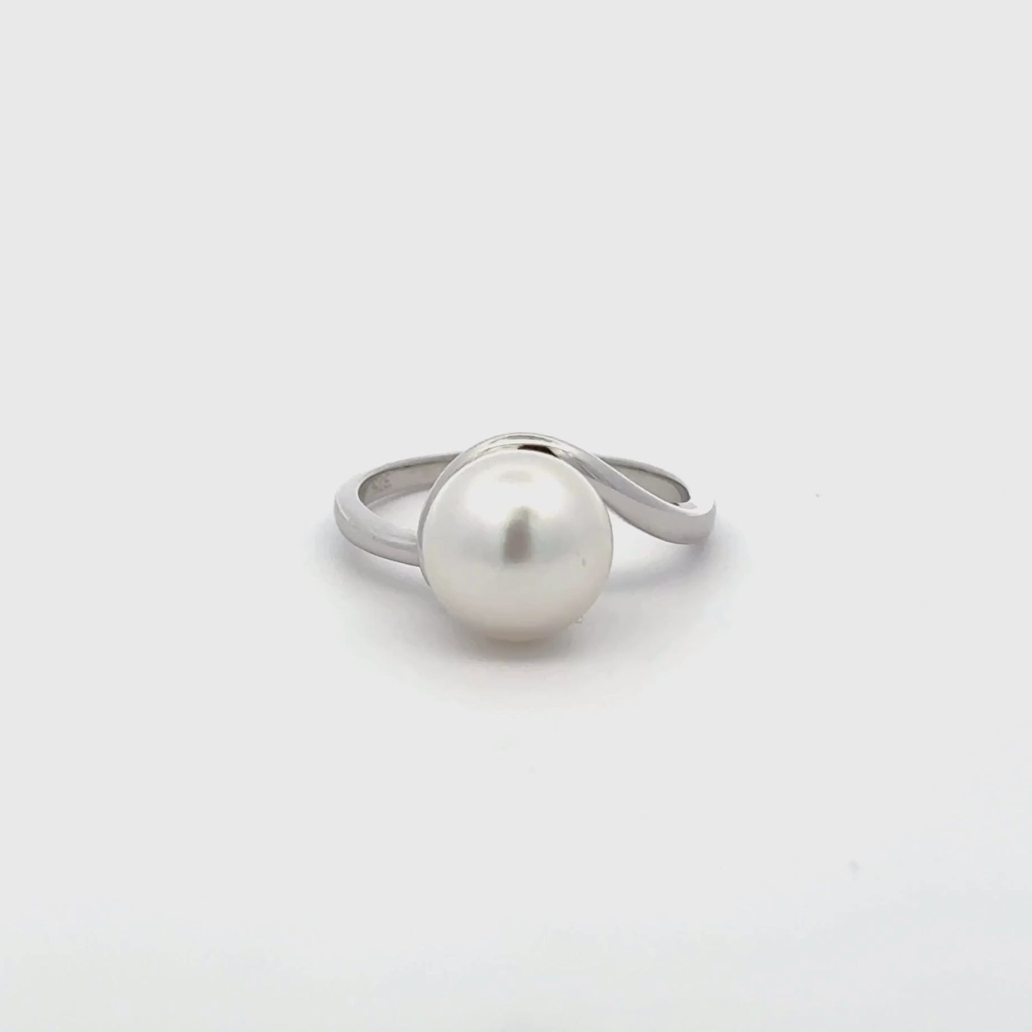 9K White Gold Australian South Sea Cultured 9-10mm Pearl Ring